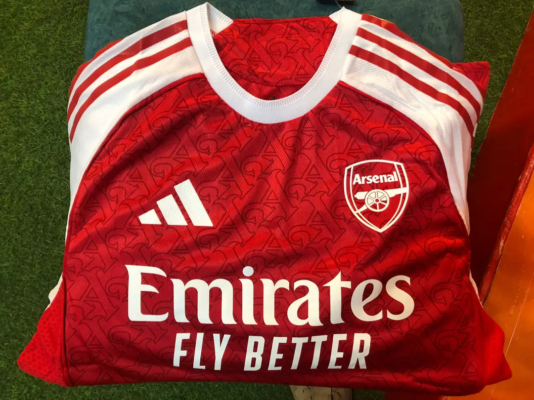 Original Arsenal 2025-2026 Player's Version Kit - Image 2