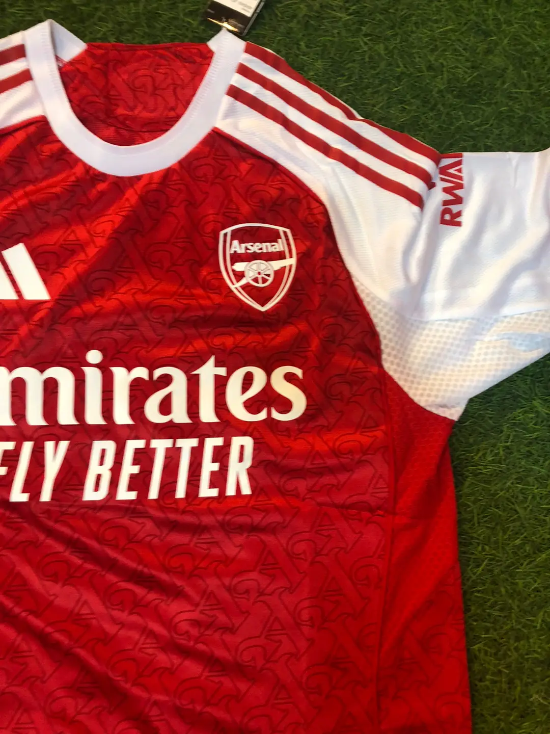 Original Arsenal 2025-2026 Player's Version Kit - Image 7